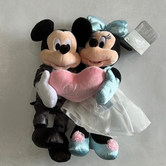 Minnie and Mickey Bride and Groom Wedding Stuffed Animals Disney Parks - Picture 1 of 3